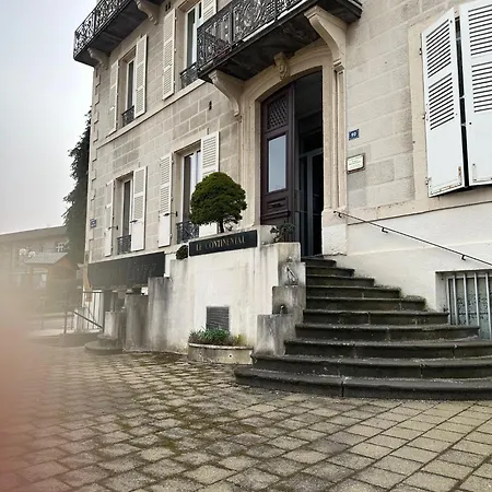 Apartment 16 Colette